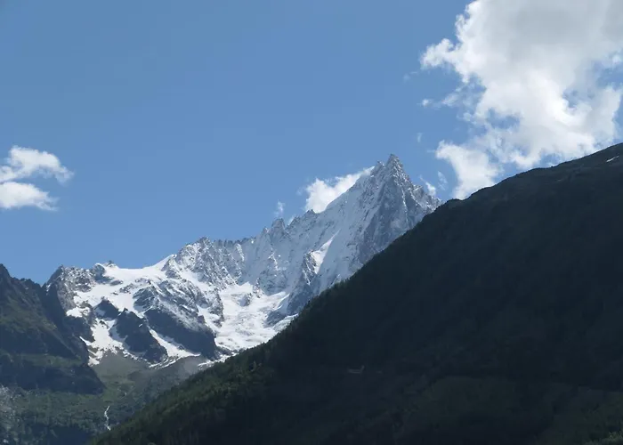 Charmin Savoy - Lovely 1 Bedroom Next To Savoy Area *